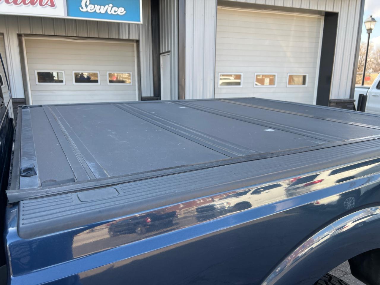 Ford F-250 SD Lariat Crew Cab Short Bed 4WD 2016