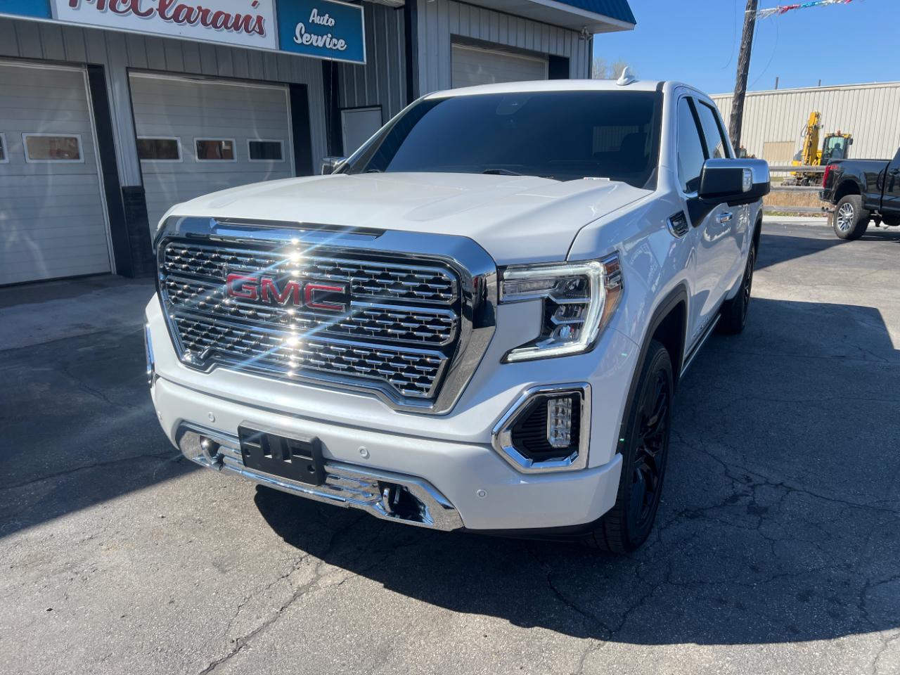 GMC Sierra 1500 4WD Crew Cab 143.5" Denali 2021