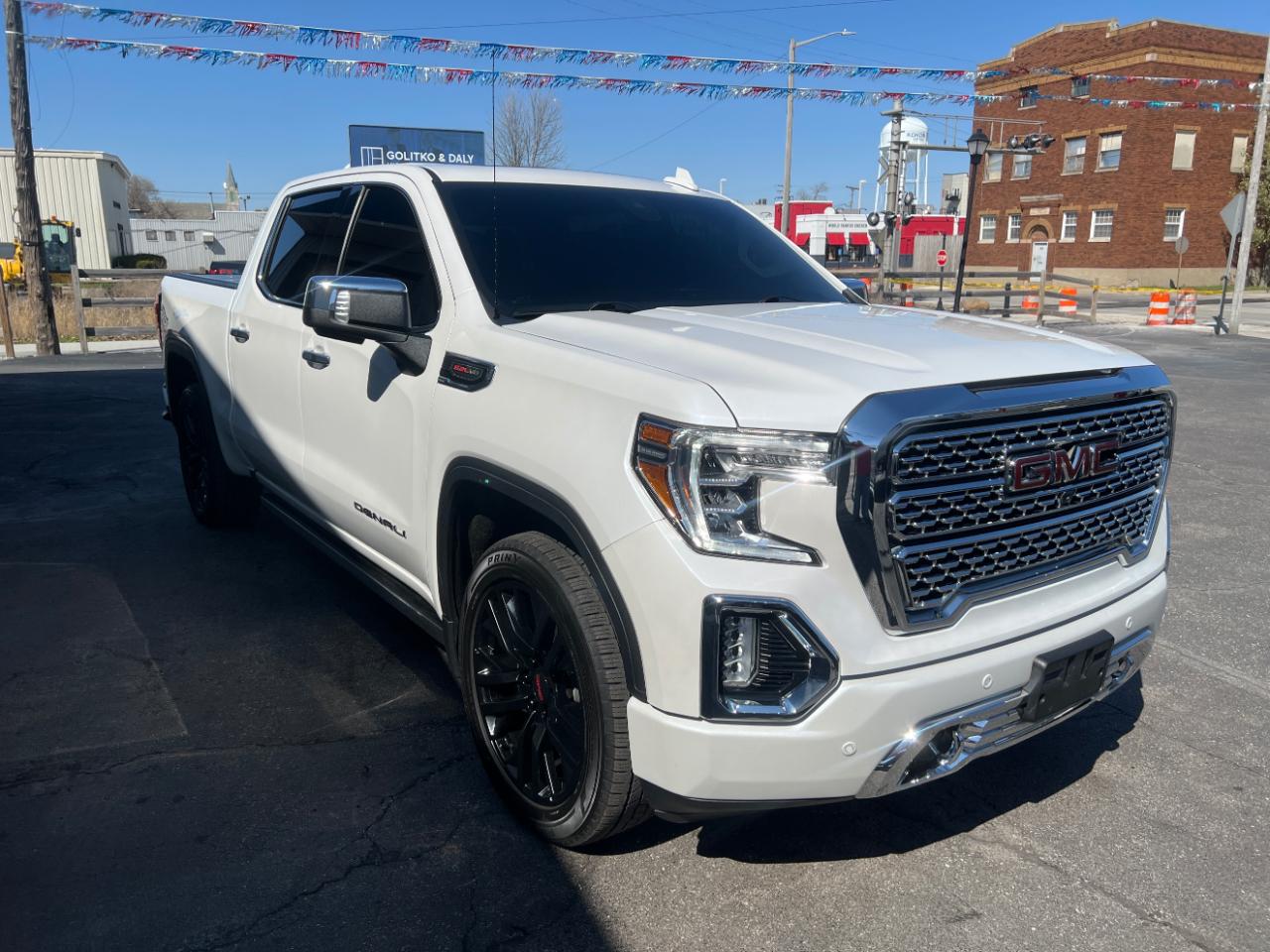 GMC Sierra 1500 4WD Crew Cab 143.5" Denali 2021