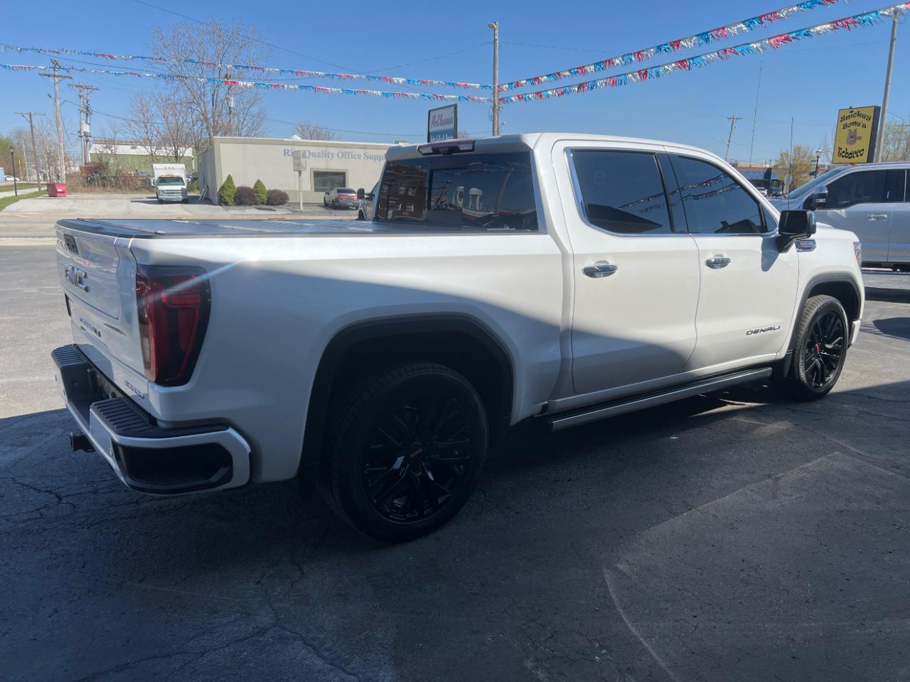 GMC Sierra 1500 4WD Crew Cab 143.5" Denali 2021