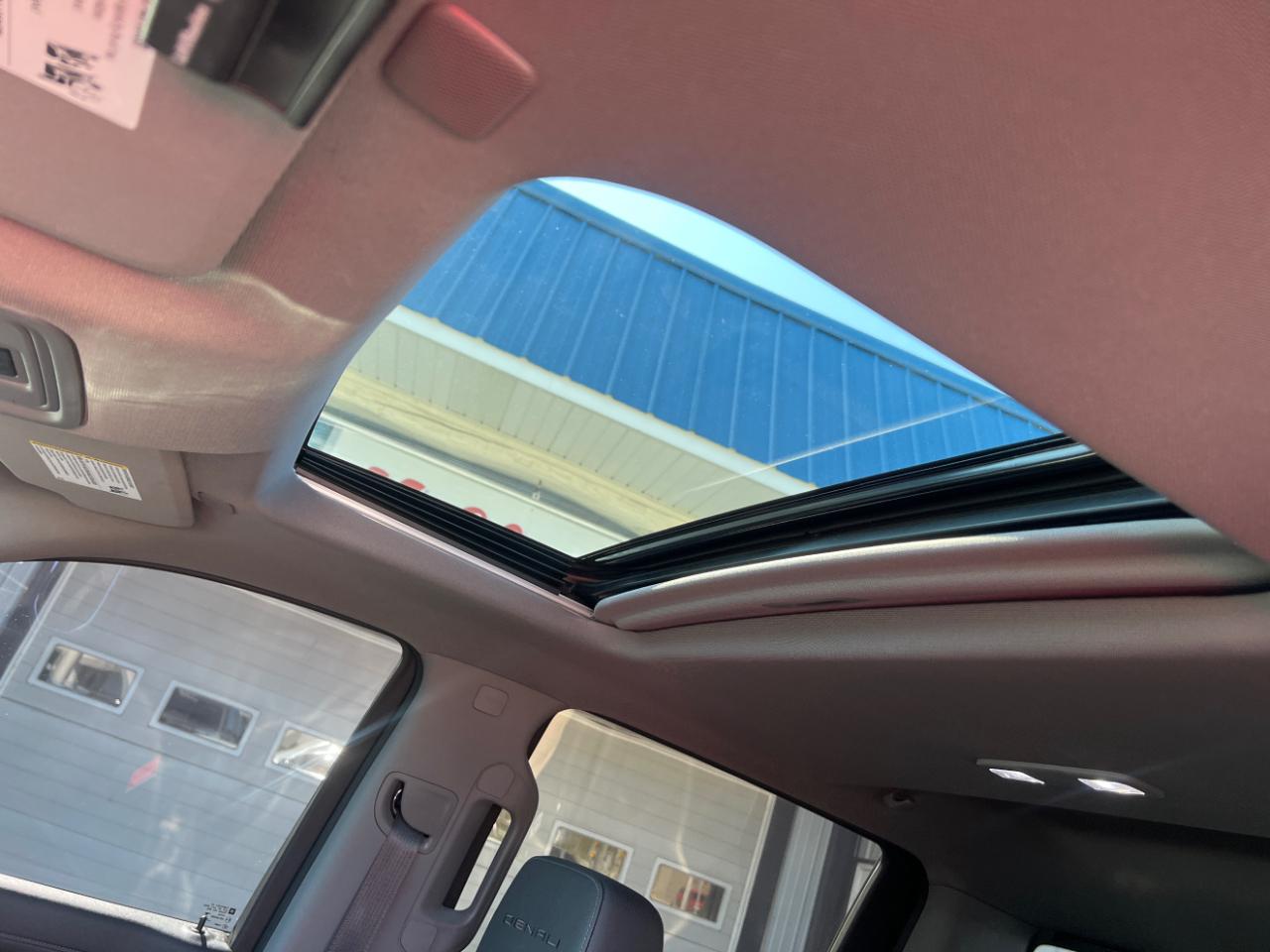 GMC Sierra 1500 4WD Crew Cab 143.5" Denali 2021