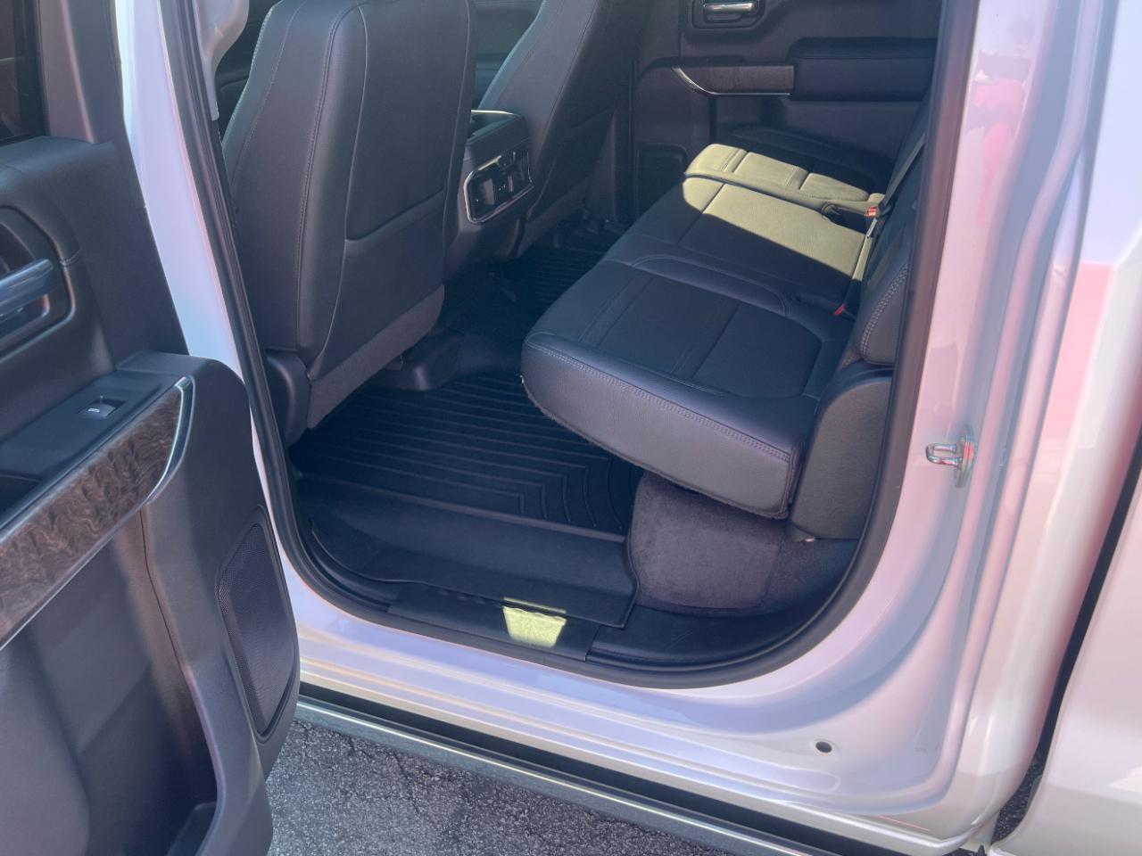 GMC Sierra 1500 4WD Crew Cab 143.5" Denali 2021