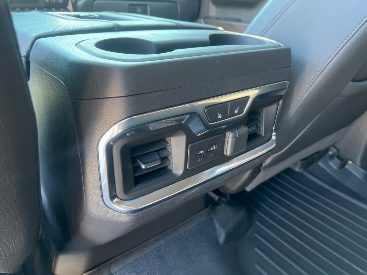 GMC Sierra 1500 4WD Crew Cab 143.5" Denali 2021