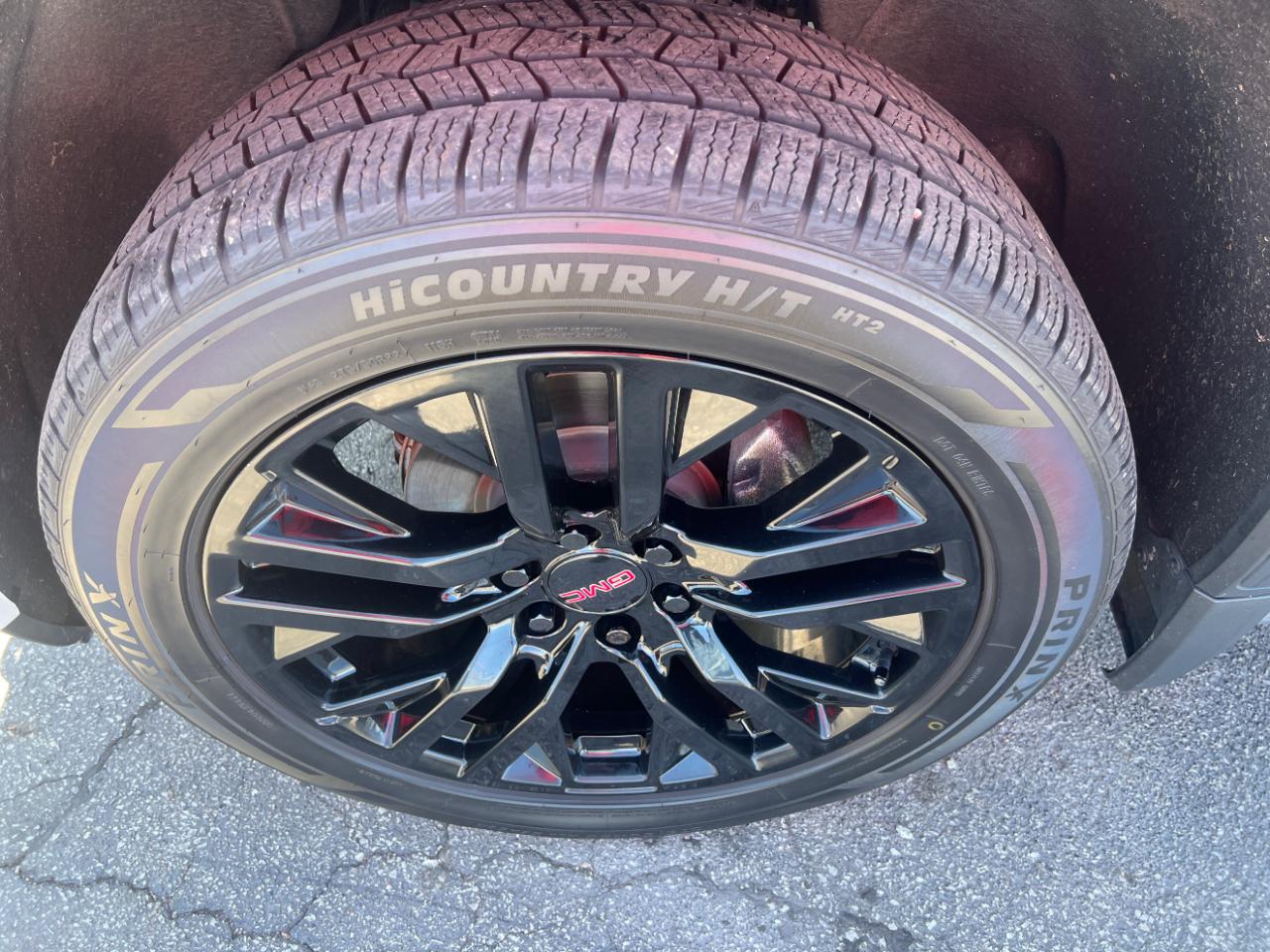 GMC Sierra 1500 4WD Crew Cab 143.5" Denali 2021