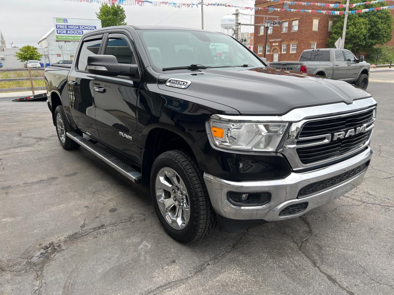 RAM 1500 Big Horn Crew Cab SWB 4WD 2019