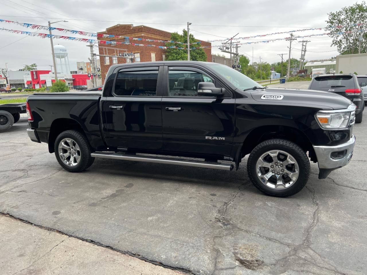 RAM 1500 Big Horn Crew Cab SWB 4WD 2019
