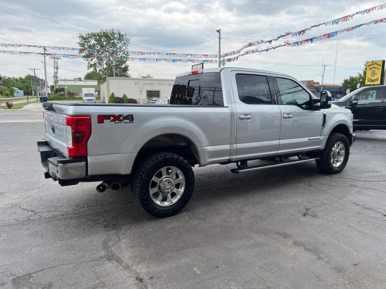Ford F-250 SD Lariat Crew Cab Short Bed 4WD 2017