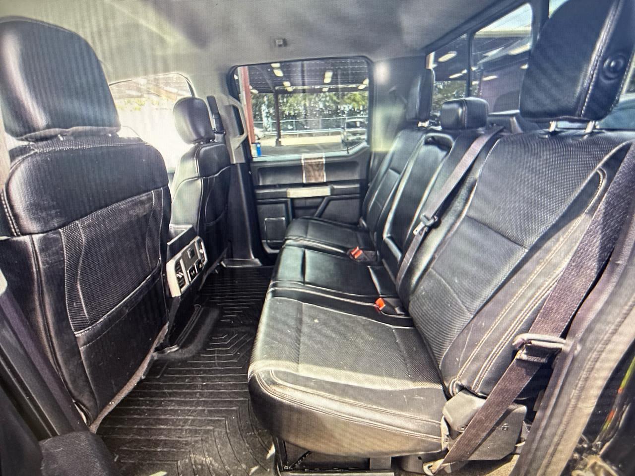 Ford F-250 SD Lariat Crew Cab Short Bed 4WD 2018