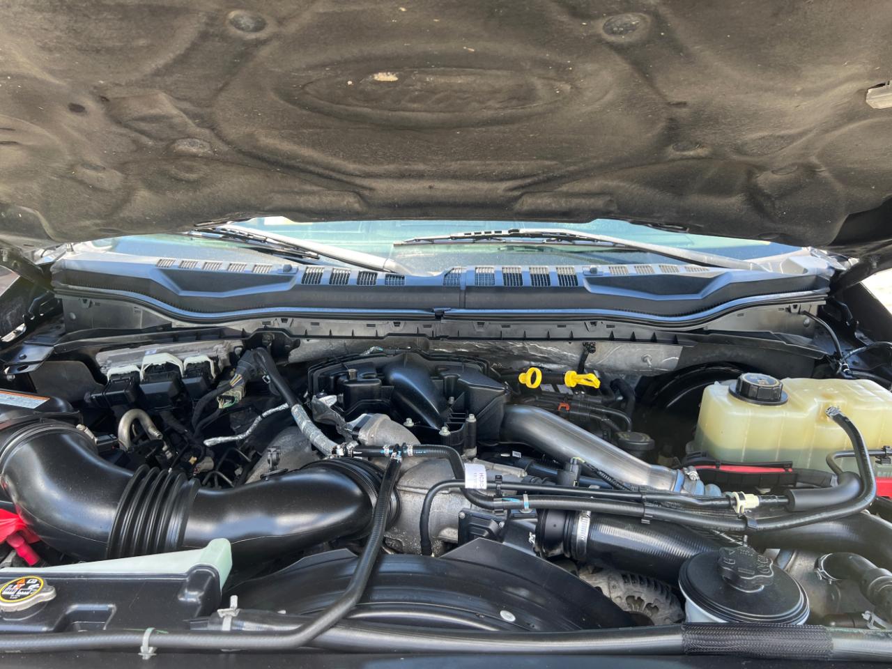 Ford F-250 SD Lariat Crew Cab Short Bed 4WD 2019
