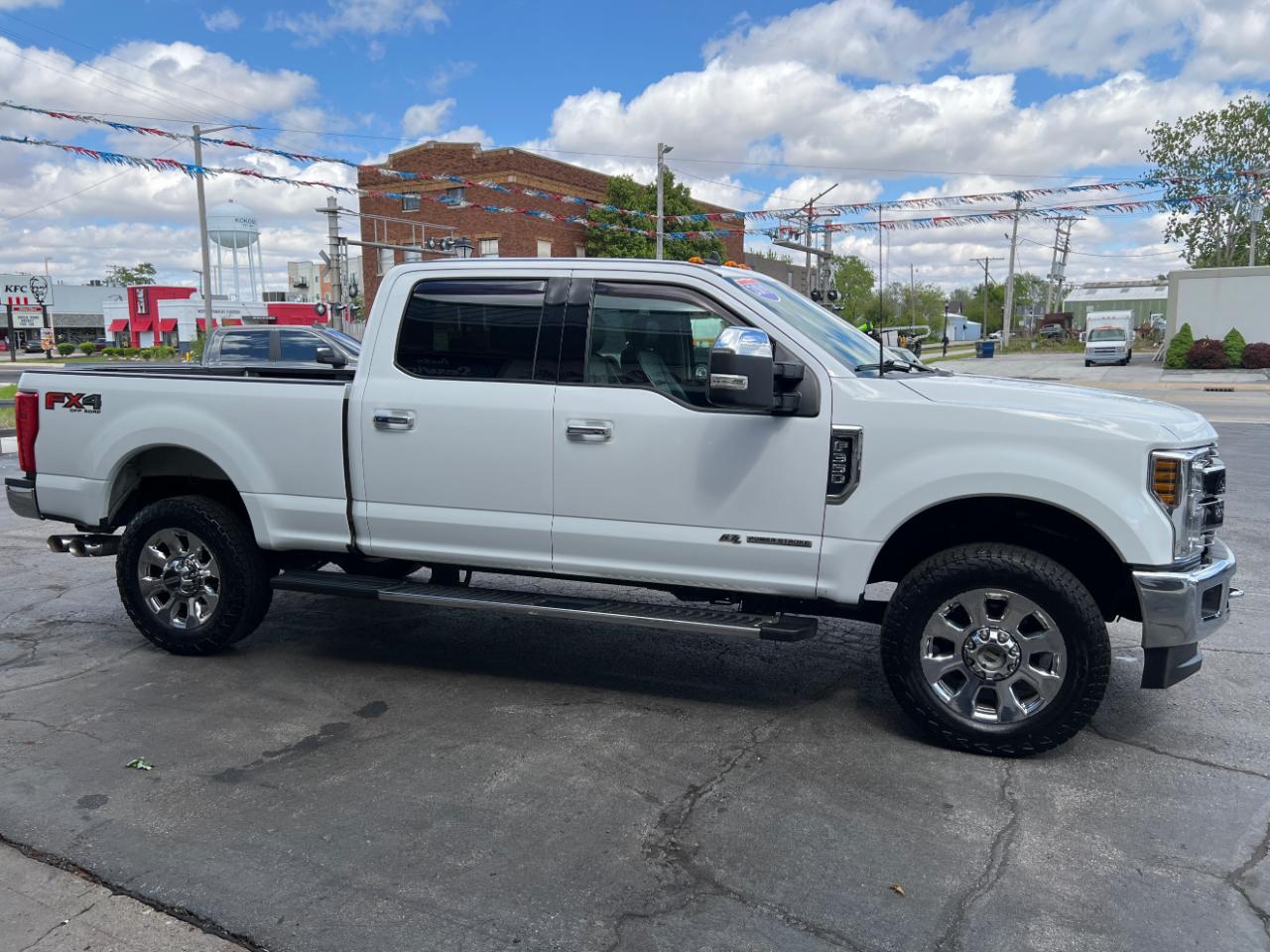 Ford F-350 SD Lariat Crew Cab Short Bed 4WD 2019