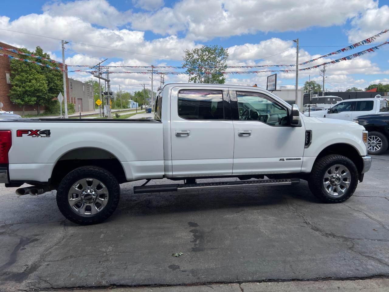 Ford F-350 SD Lariat Crew Cab Short Bed 4WD 2019