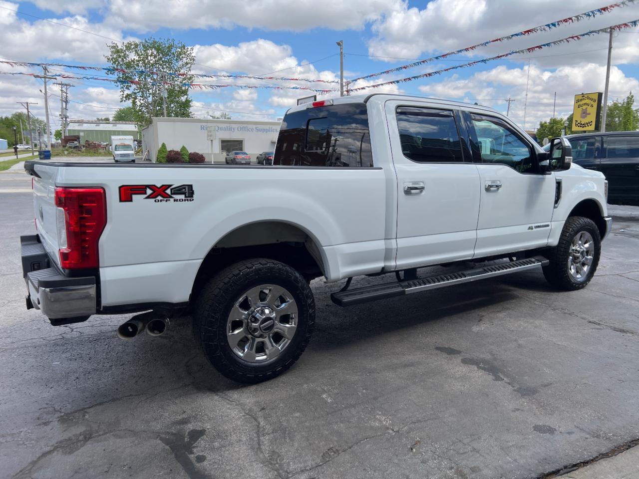 Ford F-350 SD Lariat Crew Cab Short Bed 4WD 2019