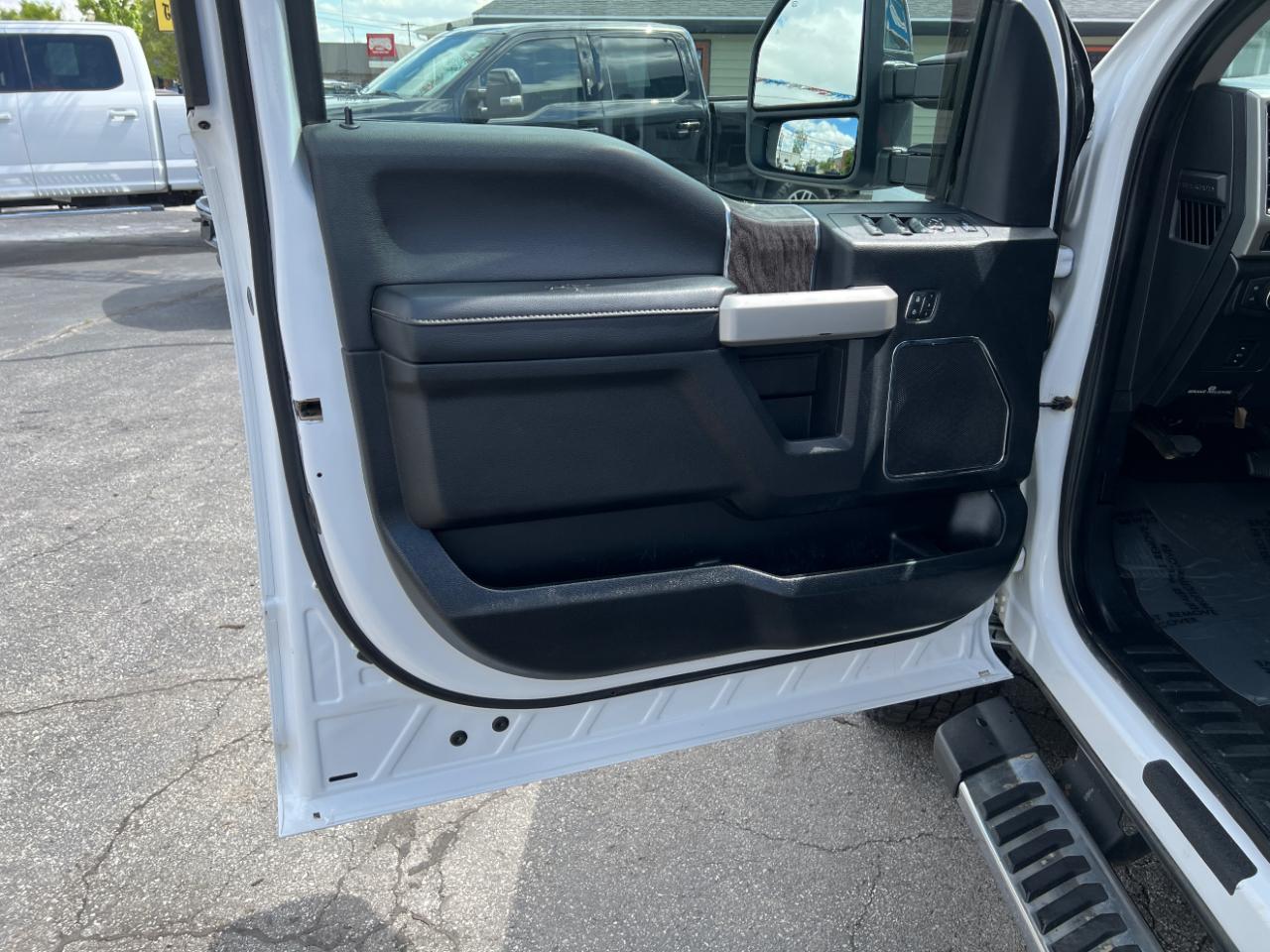 Ford F-350 SD Lariat Crew Cab Short Bed 4WD 2019