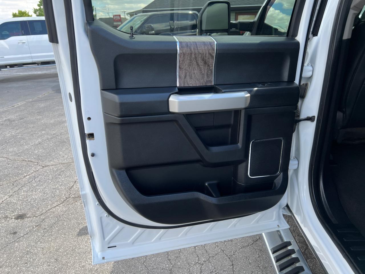 Ford F-350 SD Lariat Crew Cab Short Bed 4WD 2019