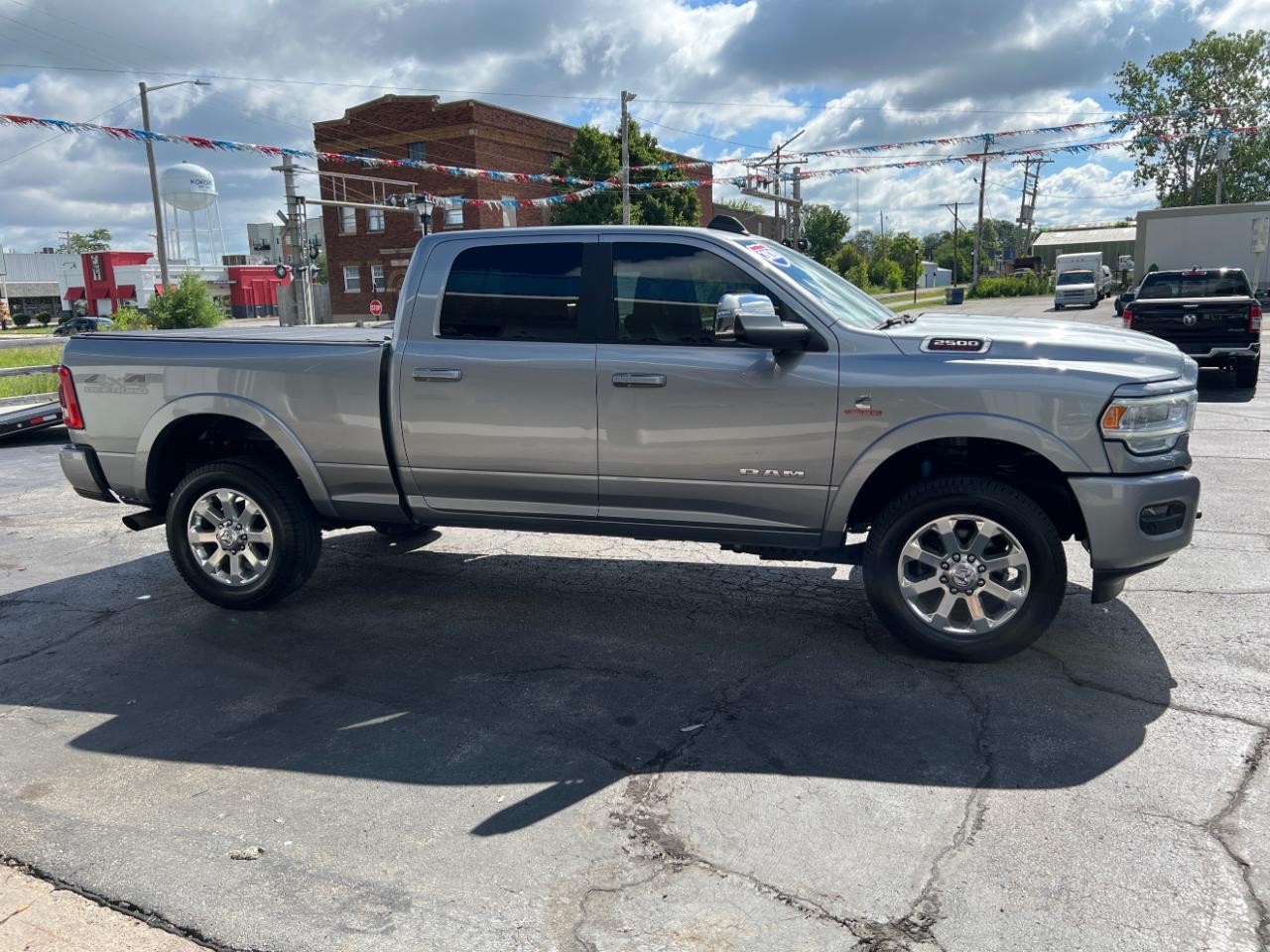 RAM 2500 Laramie Crew Cab SWB 4WD 2020