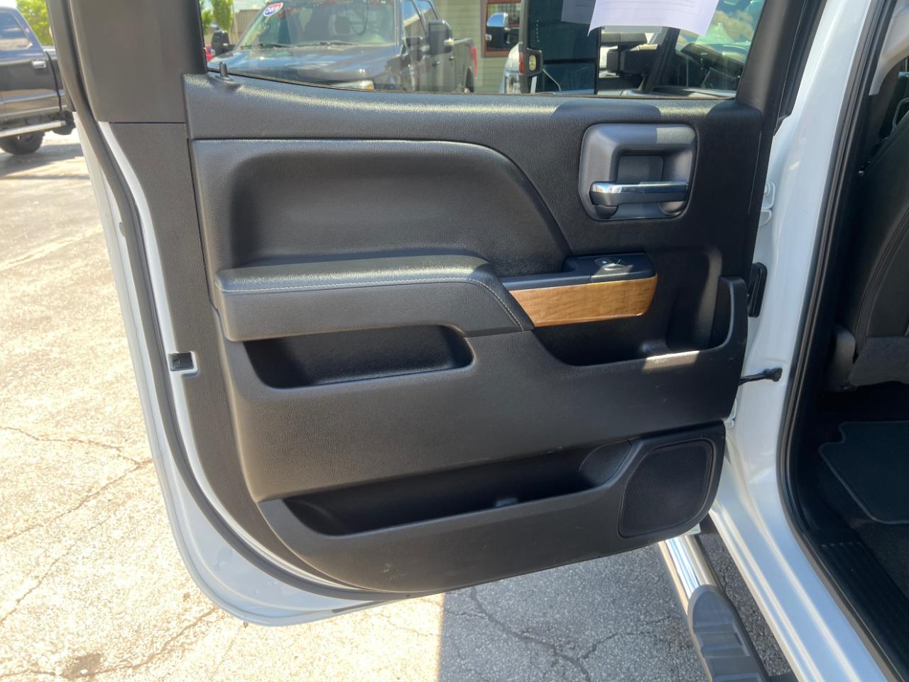 Chevrolet Silverado 2500HD LTZ Crew Cab 4WD 2018