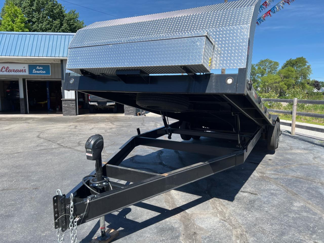 Trax T7828W  2026