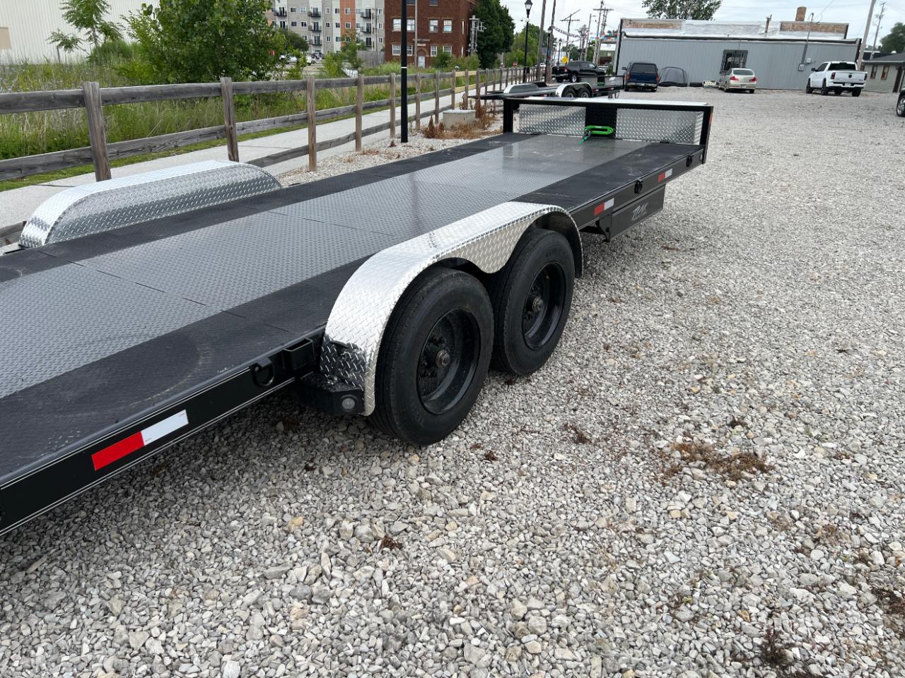 Trax T7824  2026