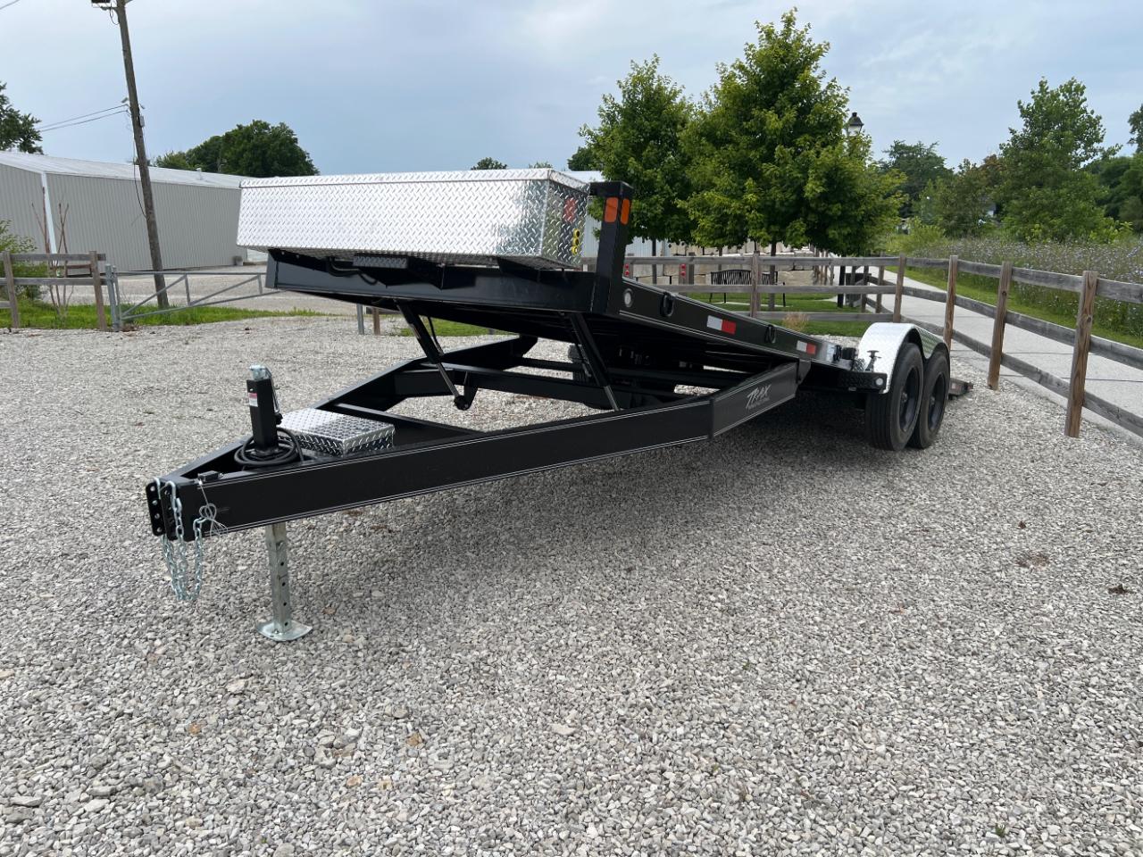Trax T7824  2026