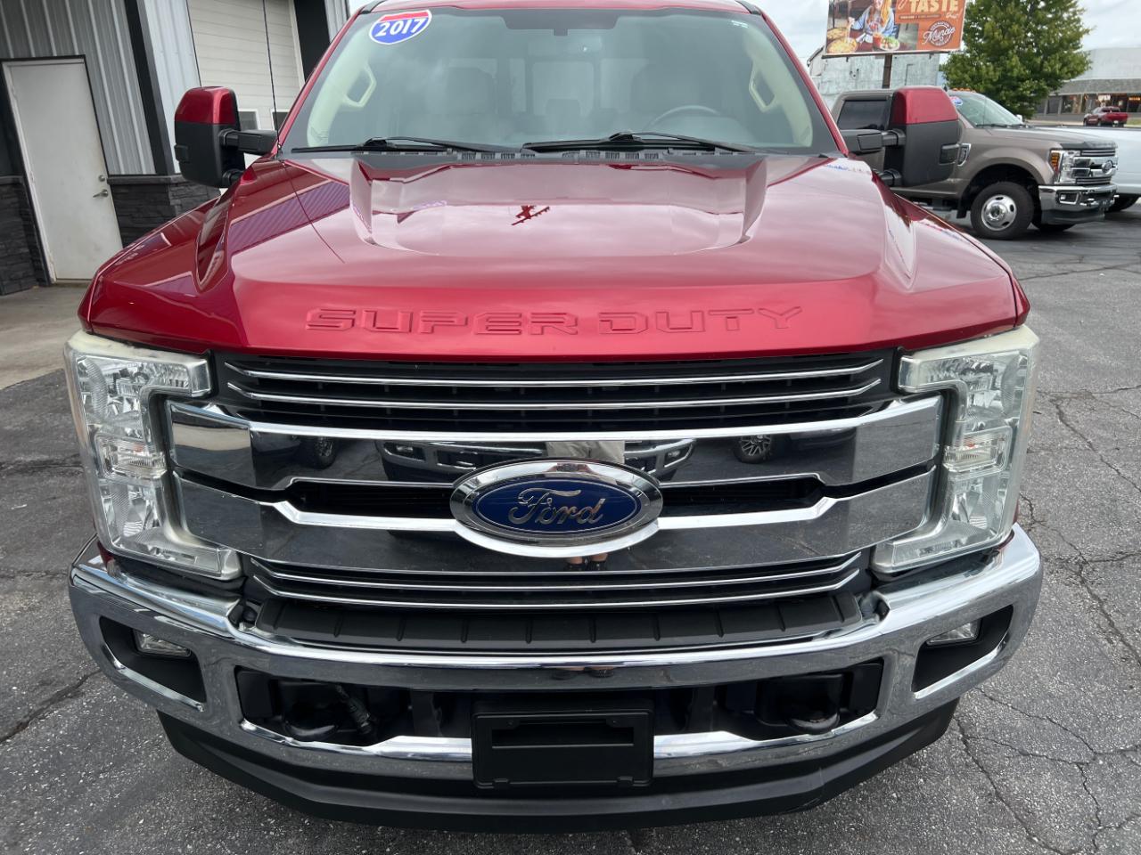 Ford F-250 SD Lariat Crew Cab Short Bed 4WD 2017
