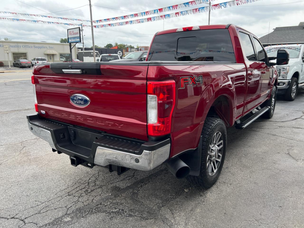 Ford F-250 SD Lariat Crew Cab Short Bed 4WD 2017