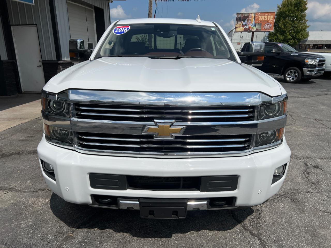 Chevrolet Silverado 3500HD High Country Crew Cab 4WD 2016
