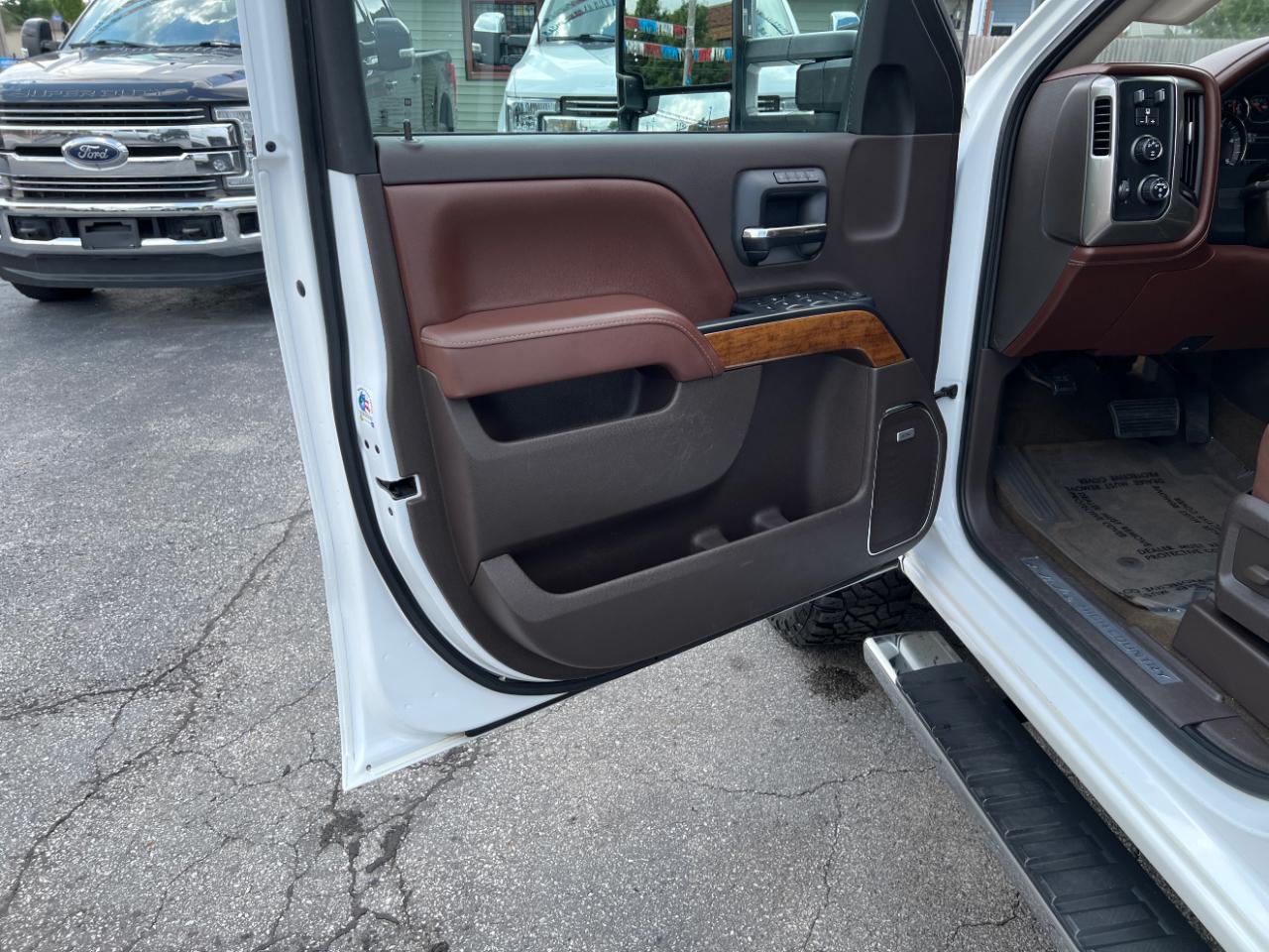 Chevrolet Silverado 3500HD High Country Crew Cab 4WD 2016
