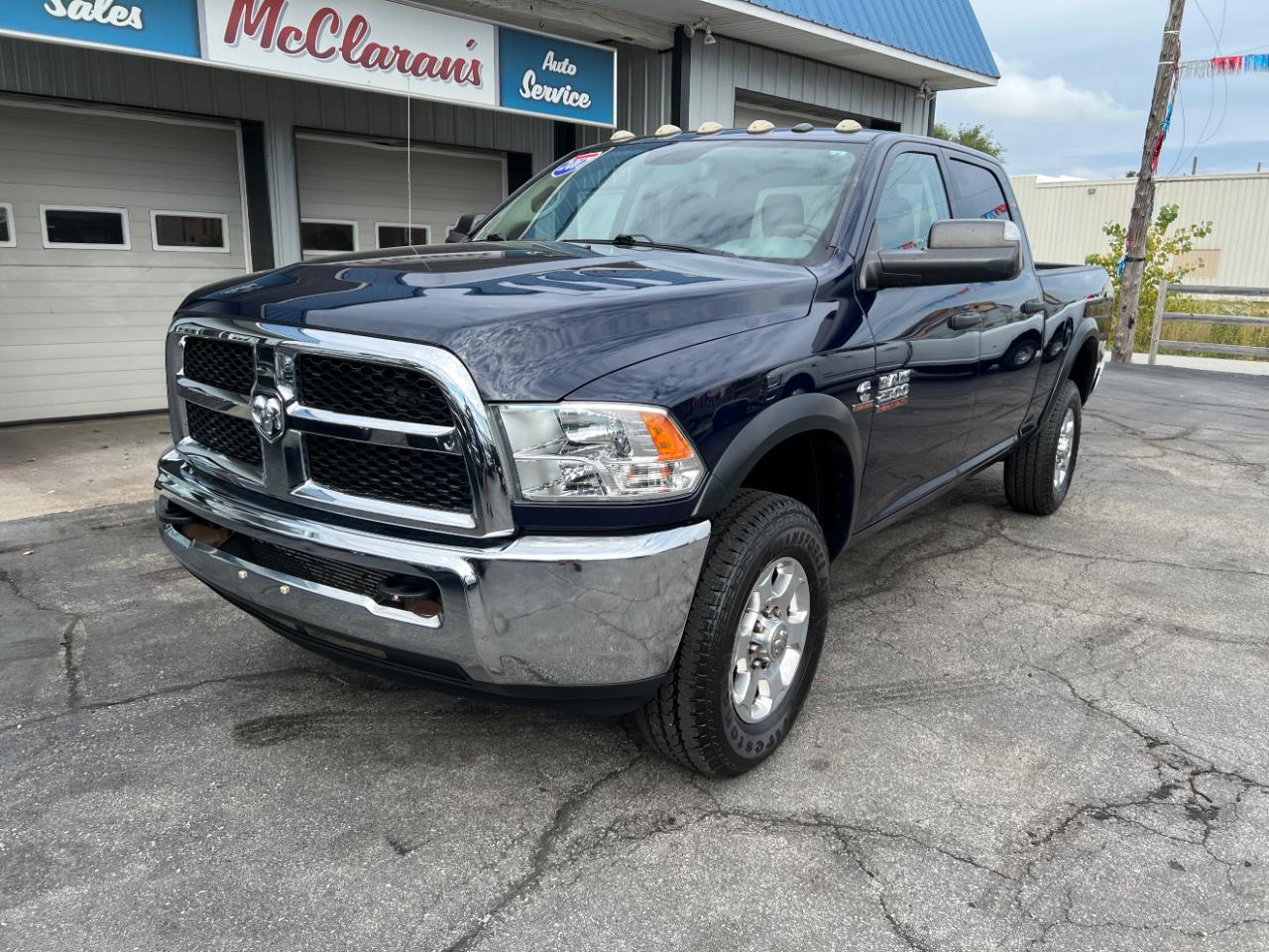 RAM 2500 Tradesman Crew Cab SWB 4WD 2017