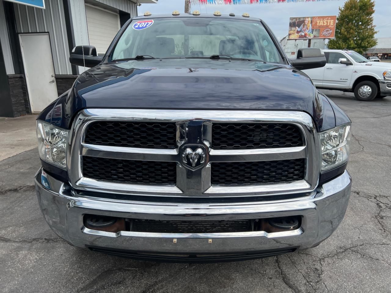 RAM 2500 Tradesman Crew Cab SWB 4WD 2017