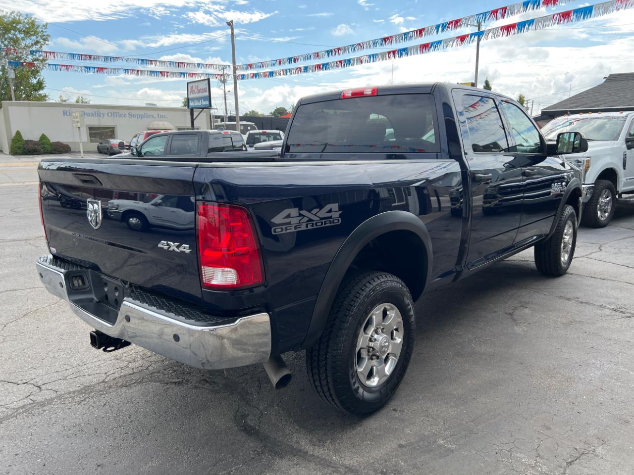 RAM 2500 Tradesman Crew Cab SWB 4WD 2017