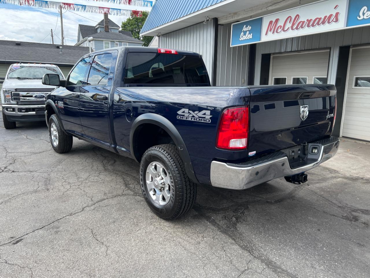 RAM 2500 Tradesman Crew Cab SWB 4WD 2017