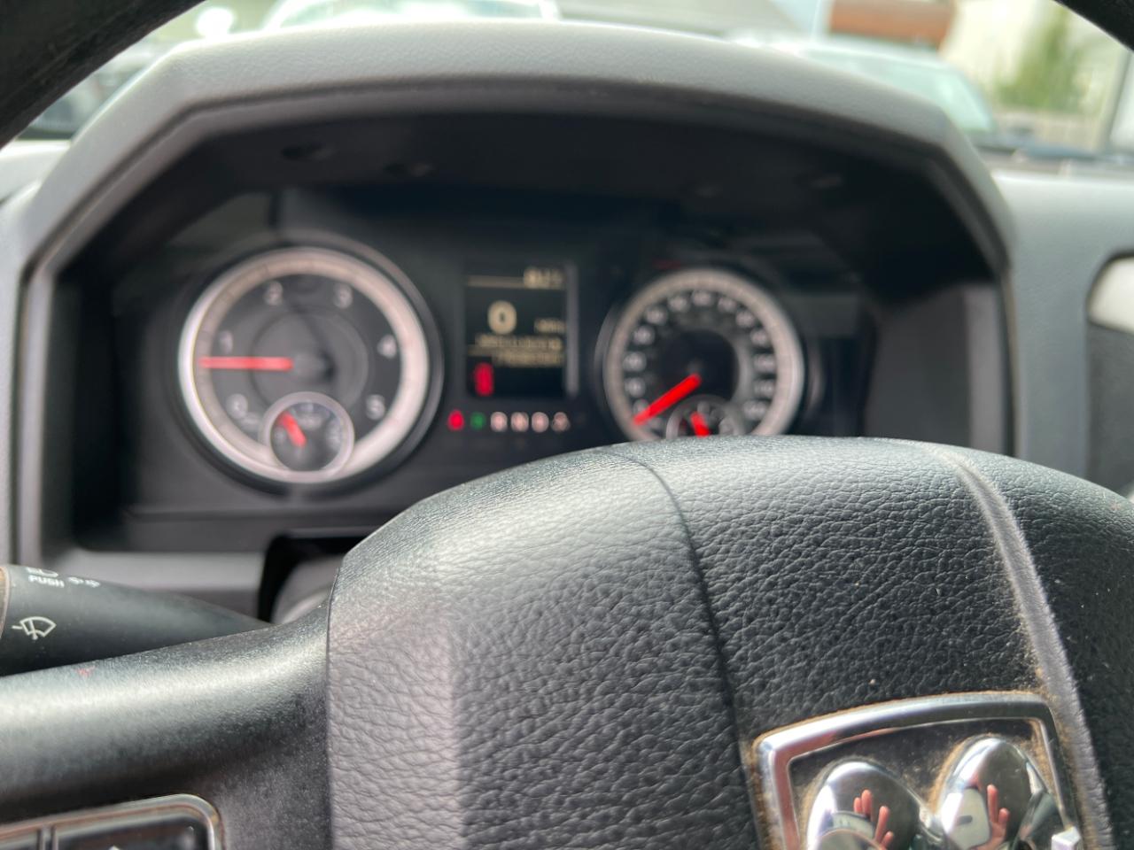 RAM 2500 Tradesman Crew Cab SWB 4WD 2017