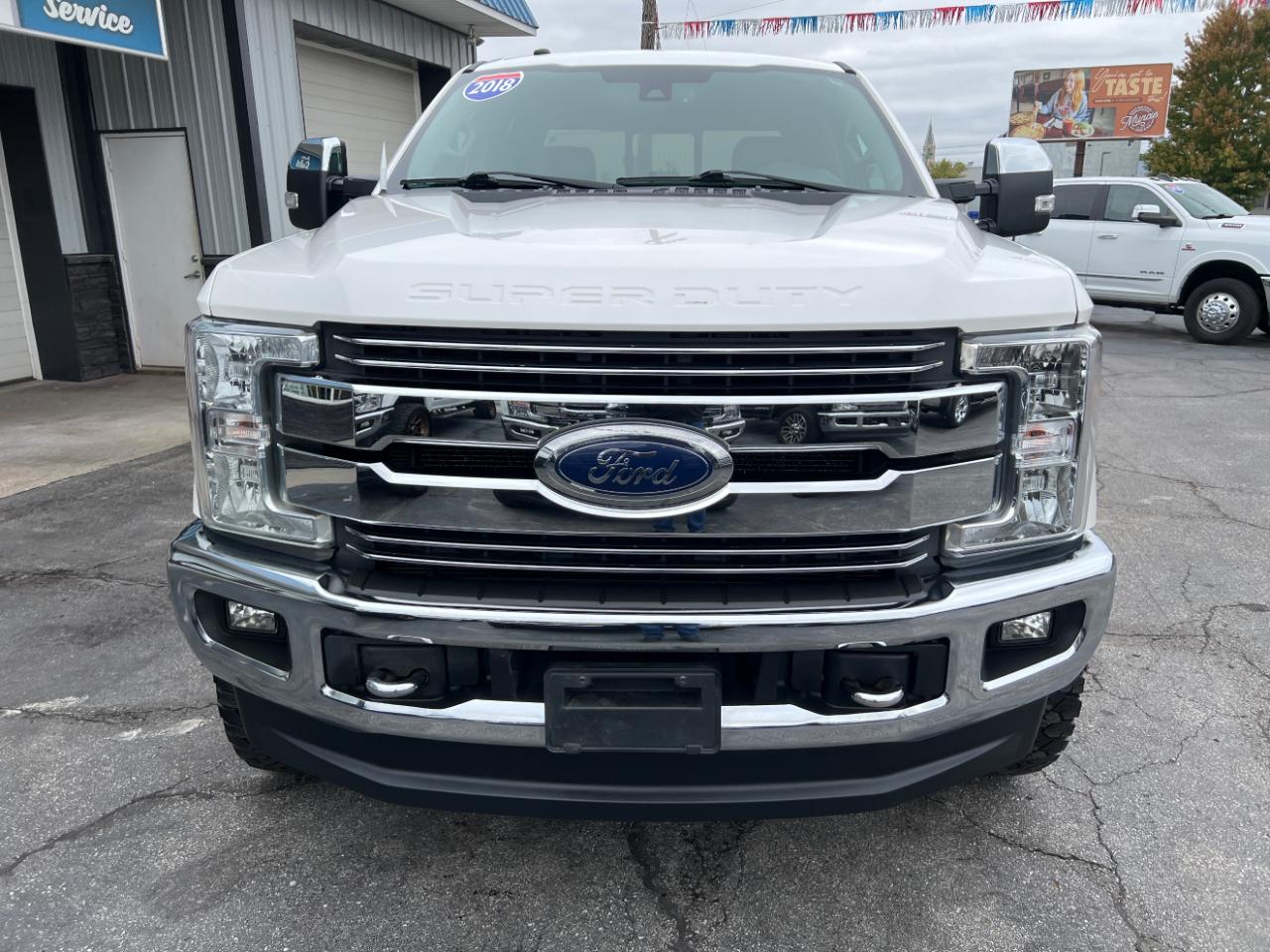 Ford F-250 SD Lariat Crew Cab 4WD 2018
