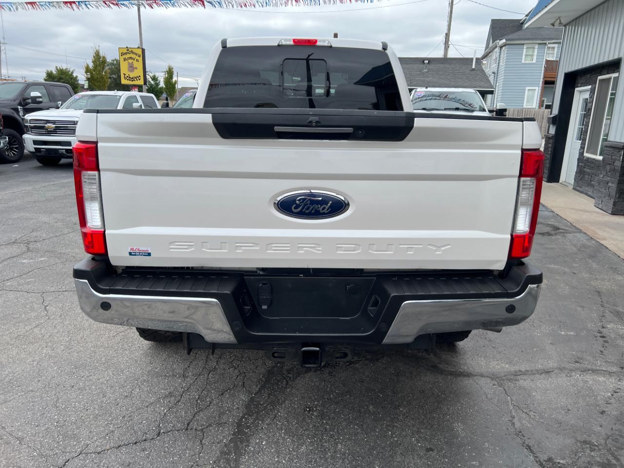 Ford F-250 SD Lariat Crew Cab 4WD 2018