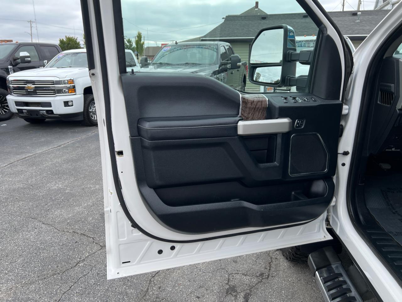 Ford F-250 SD Lariat Crew Cab 4WD 2018