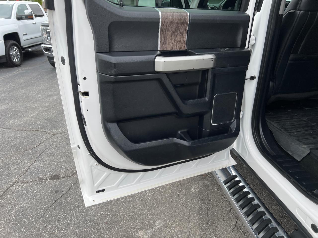 Ford F-250 SD Lariat Crew Cab 4WD 2018