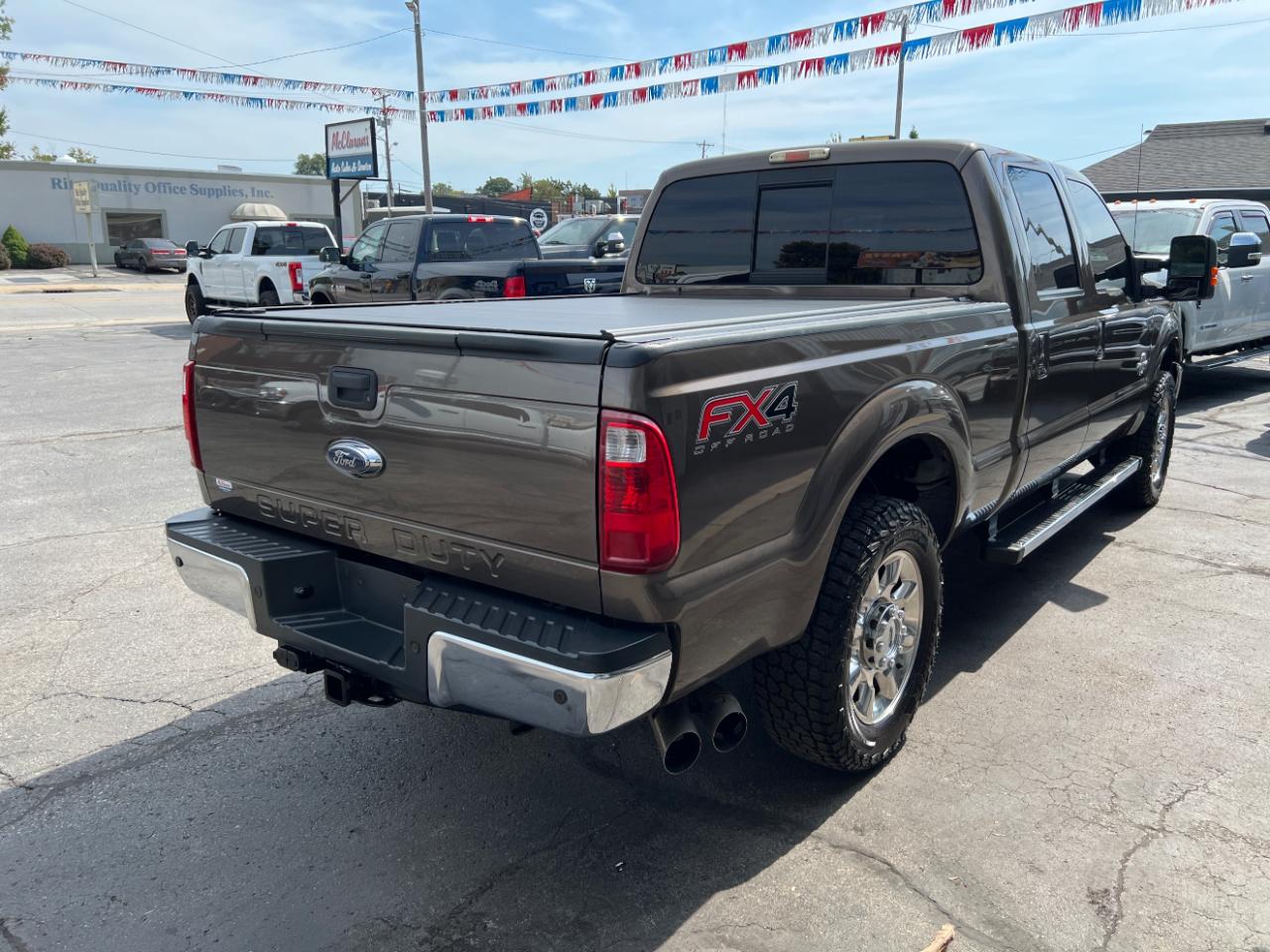 Ford F-250 SD Lariat Crew Cab 4WD 2015