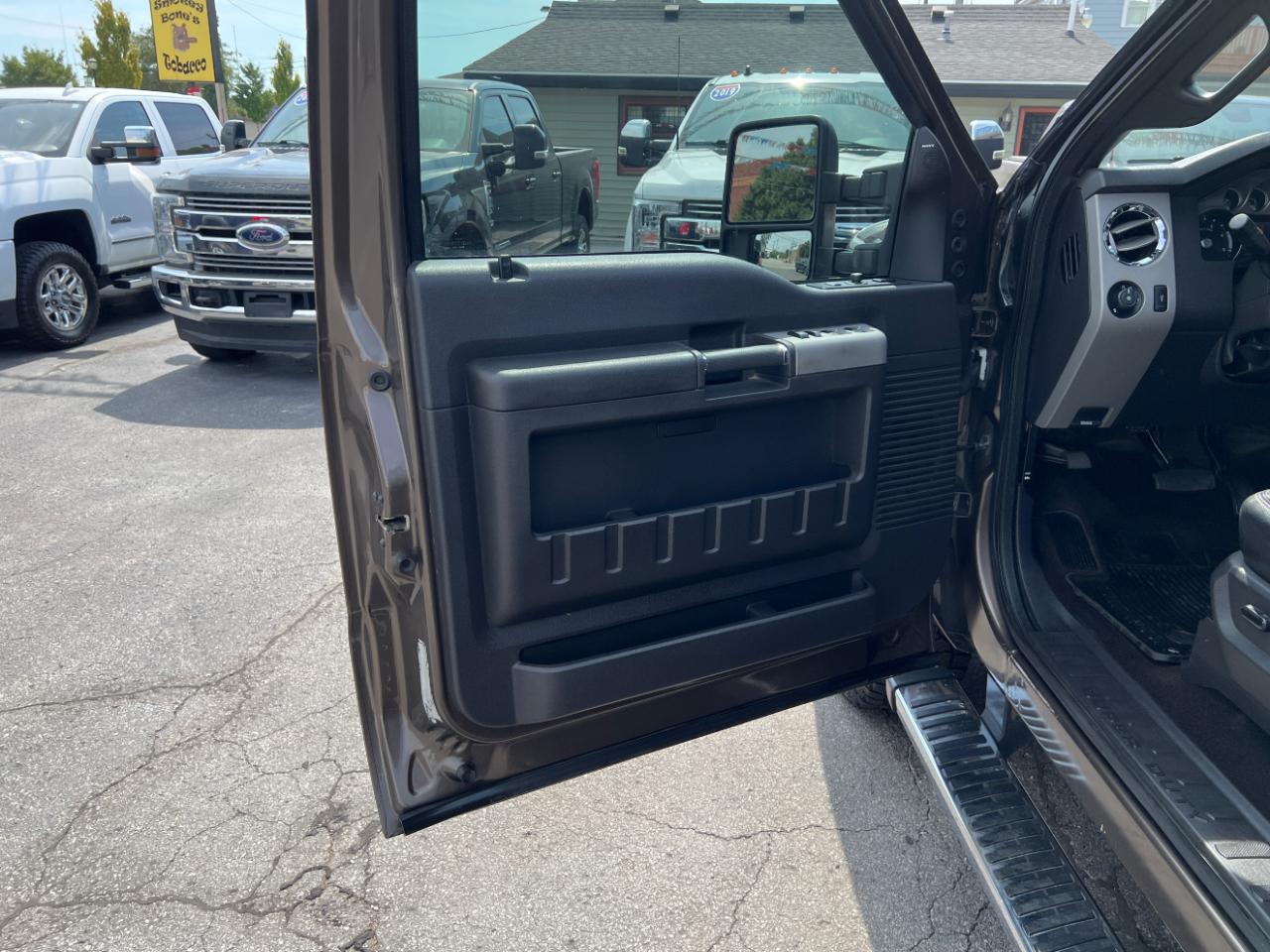 Ford F-250 SD Lariat Crew Cab 4WD 2015