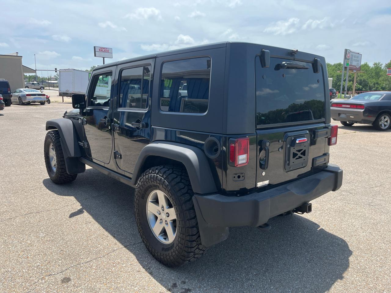 Jeep Wrangler Unlimited 4WD 4dr Rubicon 2010