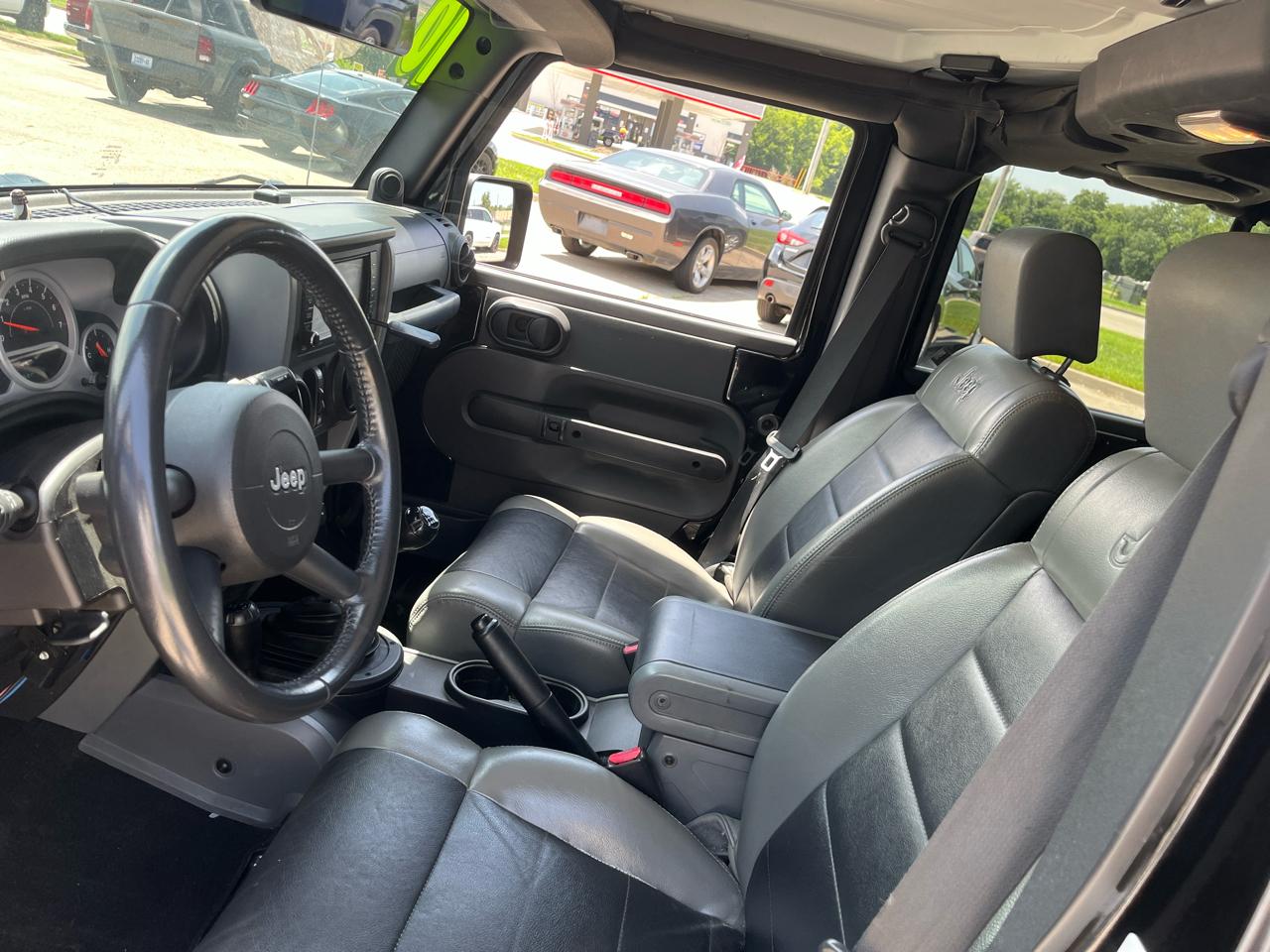 Jeep Wrangler Unlimited 4WD 4dr Rubicon 2010