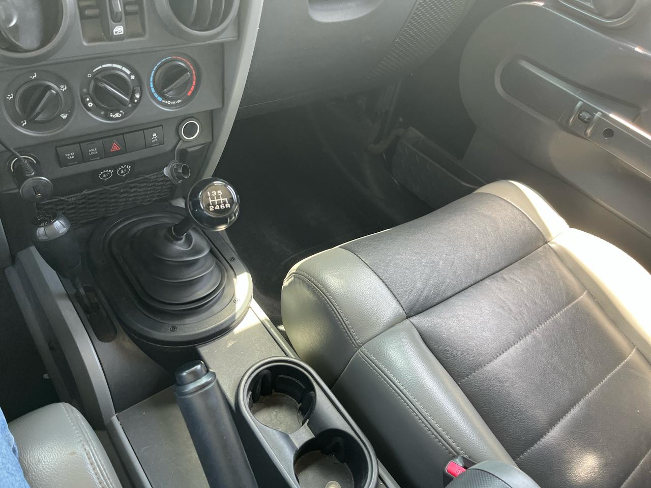 Jeep Wrangler Unlimited 4WD 4dr Rubicon 2010