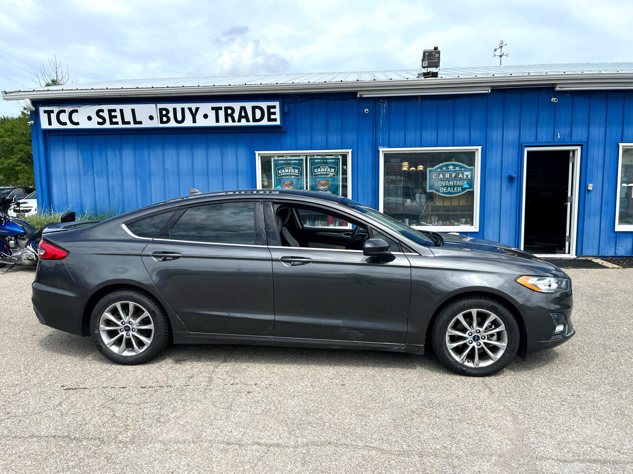 Ford Fusion SE FWD 2020