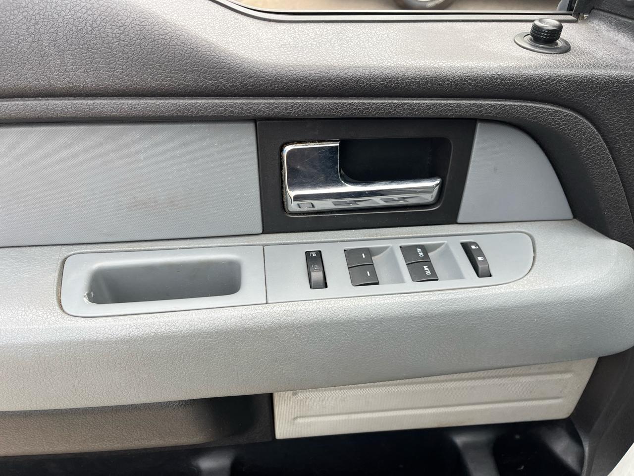 Ford F-150 4WD SuperCrew 157" XLT 2012