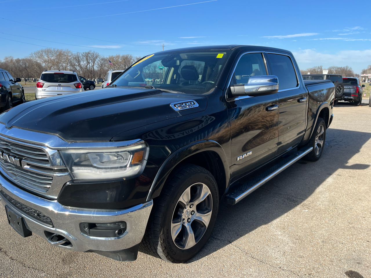 RAM 1500 Laramie 4x4 Crew Cab 5'7" Box 2019