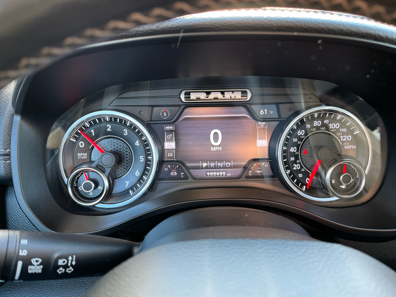 RAM 1500 Laramie 4x4 Crew Cab 5'7" Box 2019