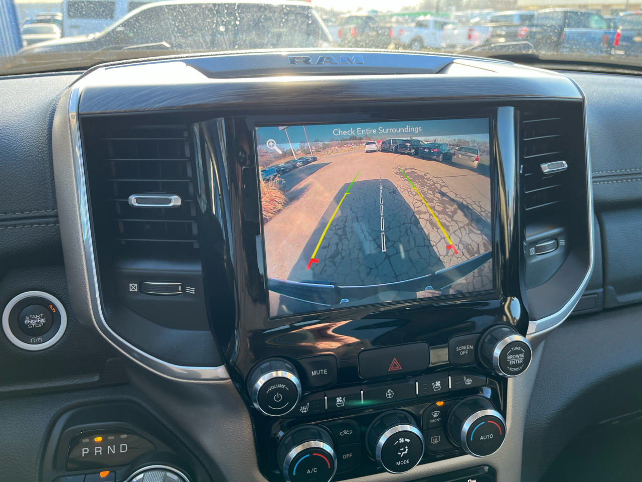 RAM 1500 Laramie 4x4 Crew Cab 5'7" Box 2019