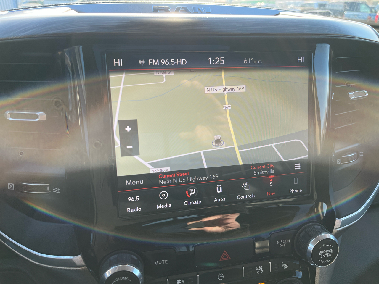 RAM 1500 Laramie 4x4 Crew Cab 5'7" Box 2019