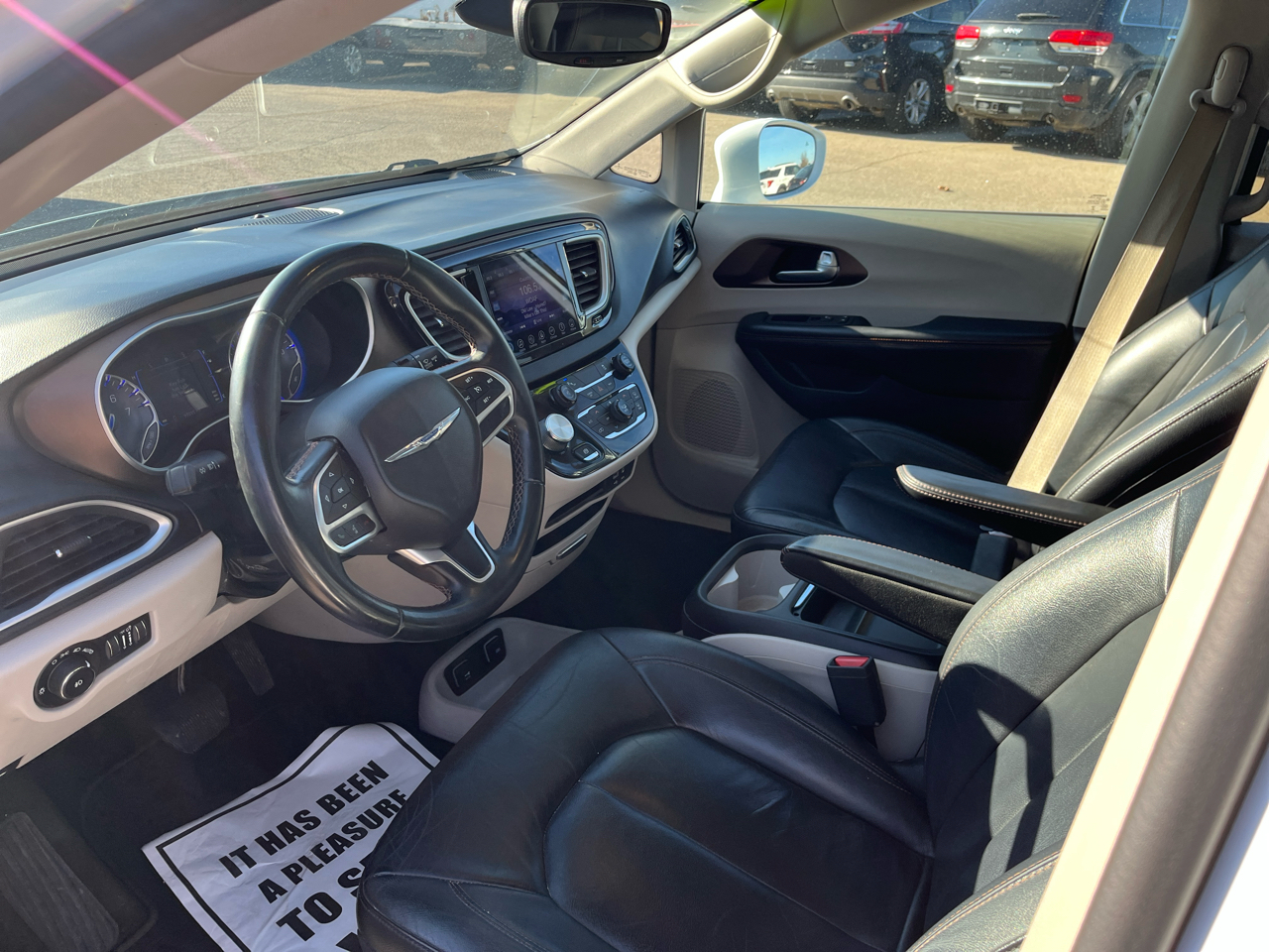 Chrysler Pacifica Touring-L FWD 2017