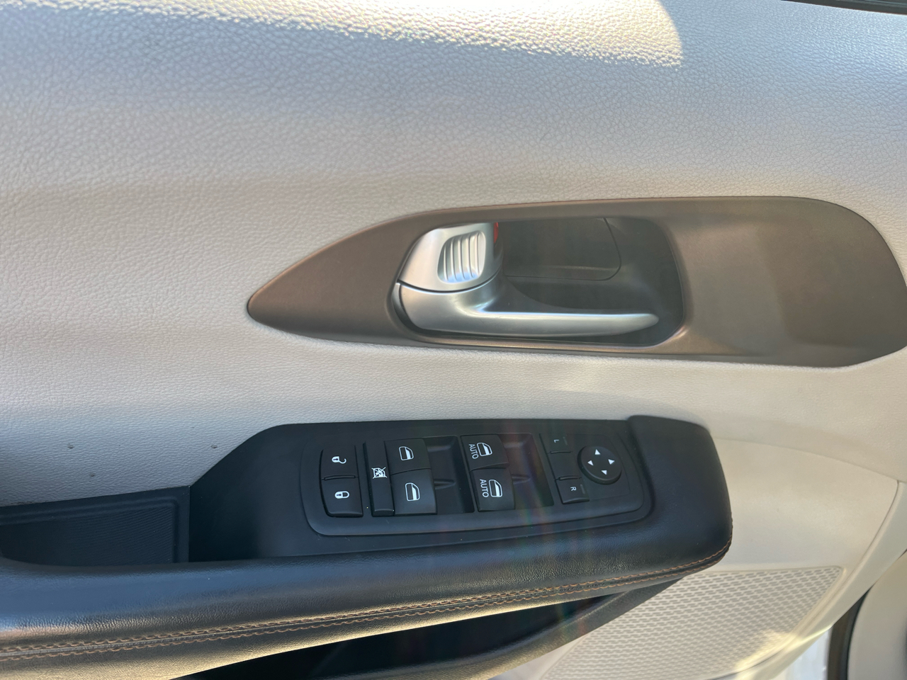 Chrysler Pacifica Touring-L FWD 2017