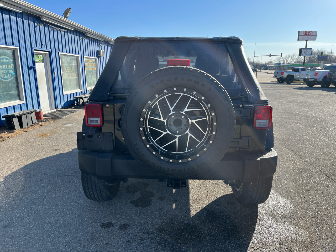 Jeep Wrangler Unlimited 4WD 4dr Sport 2012